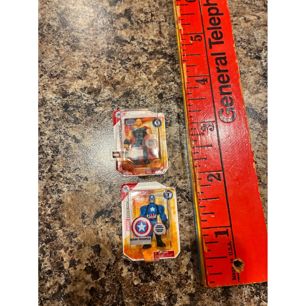 Disney Marvel Toybox Mini Figures Thor and Captain America Avengers 2 Inch Set